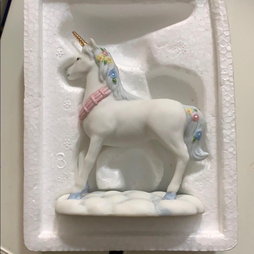 Princeton Gallery Unicorn Porcelain Figurine